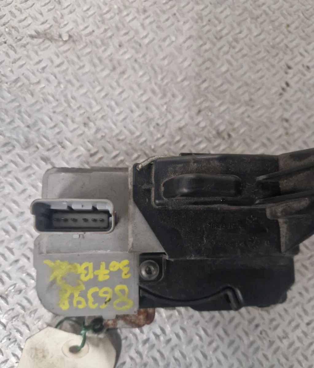 Serrure porte avd PEUGEOT 307  307 PHASE 2 BREAK occasion