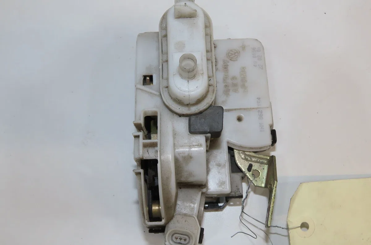Serrure porte avd VOLKSWAGEN POLO III 2000 occasion