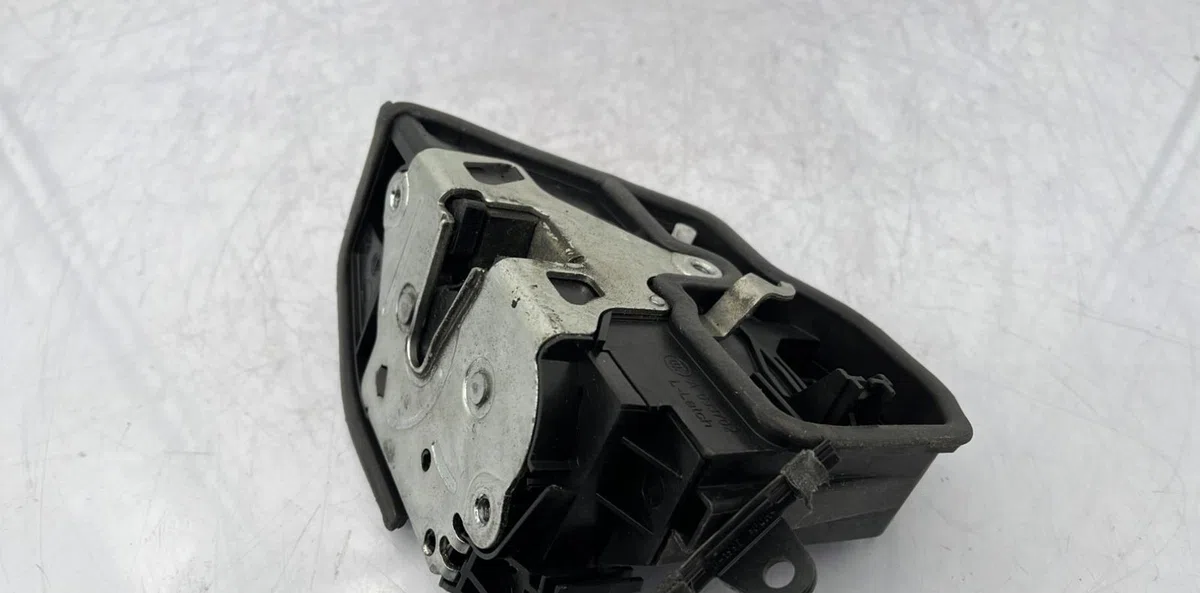 Serrure porte avg BMW SERIE 3 E92 COUPE PHASE 1 occasion