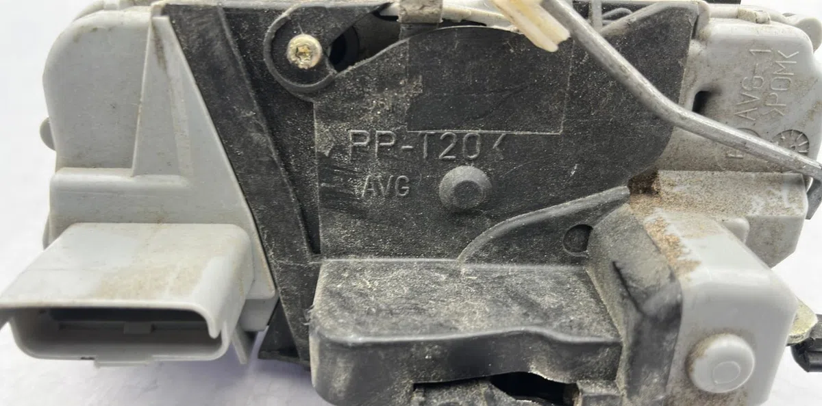 Serrure porte avg PEUGEOT 307 PHASE 1 occasion