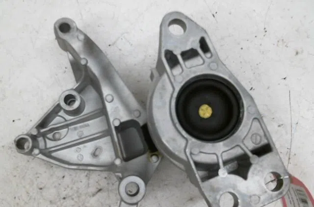 Support moteur Renault AUSTRAL Tce 160 (hgmj) (2022) occasion