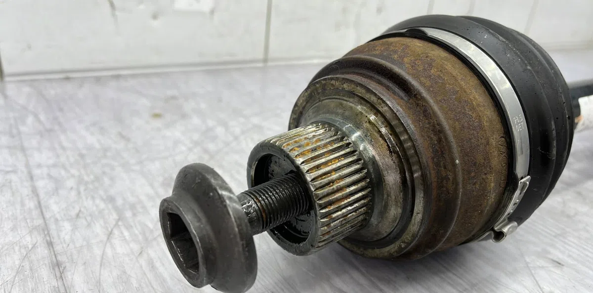Transmission avant droite AUDI A5 1 COUPE PHASE 2 occasion