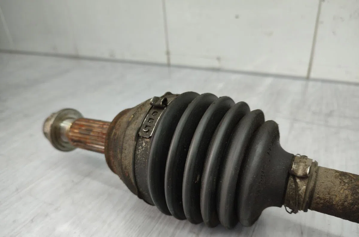 Transmission avant droite FORD FIESTA 6 PHASE 1 occasion