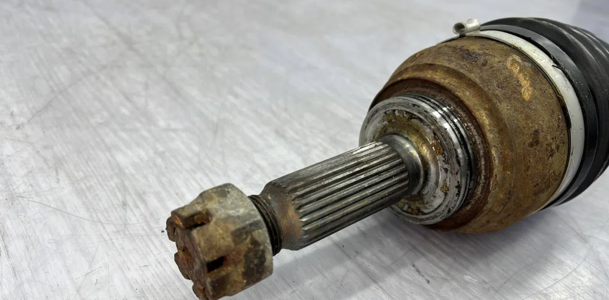 Transmission avant droite MITSUBISHI LANCER 3 PHASE 2 occasion
