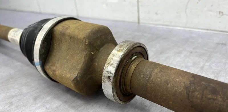 Transmission avant droite RENAULT CLIO 3 PHASE 1 BREAK occasion