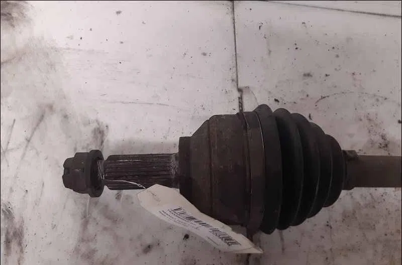 Transmission avant droite RENAULT TRAFIC II occasion