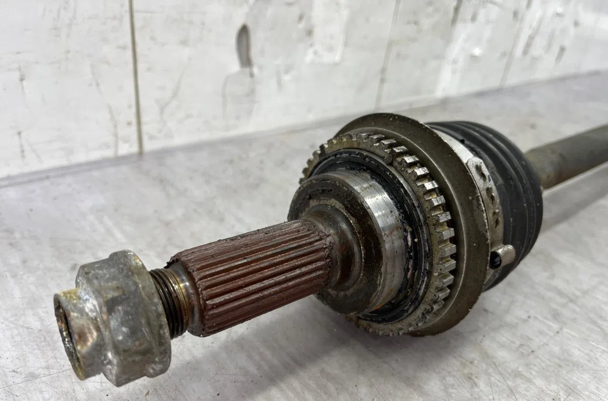 Transmission avant droite SUBARU IMPREZA 1 PHASE 4 BREAK occasion