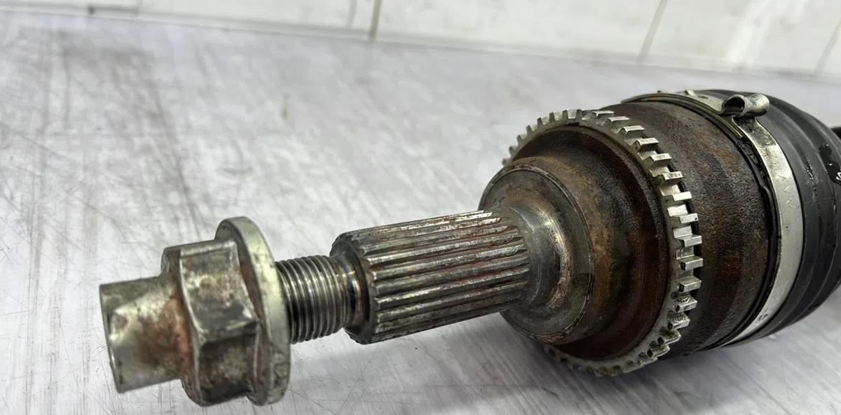 Transmission avant droite SUZUKI SWIFT 3 occasion