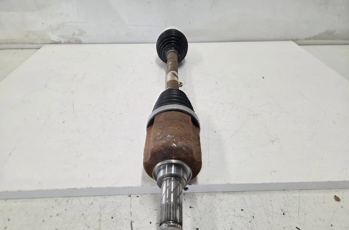 Transmission avant gauche DACIA DUSTER 1 PHASE 2 occasion