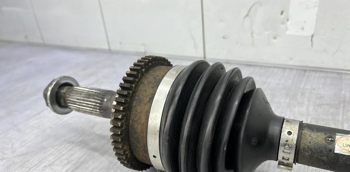 Transmission avant gauche KIA CARNIVAL 1 occasion