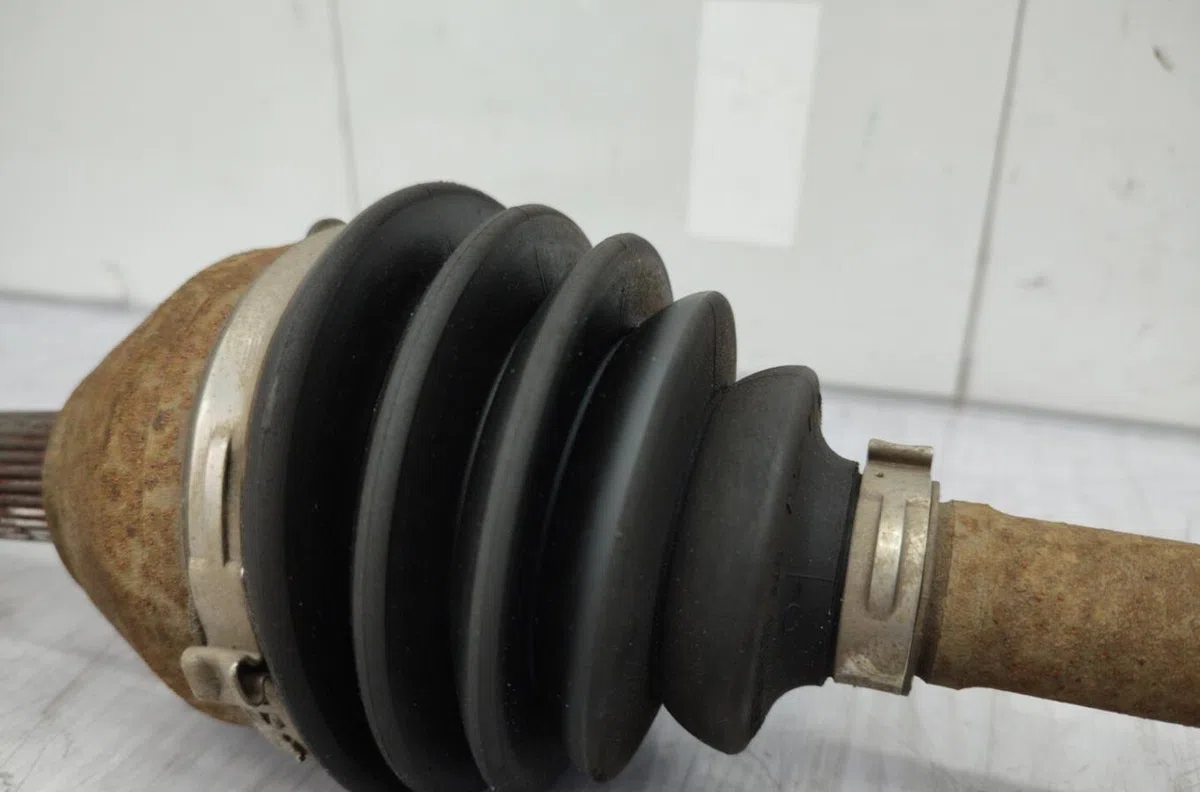 Transmission avant gauche NISSAN JUKE 1 PHASE 2 occasion