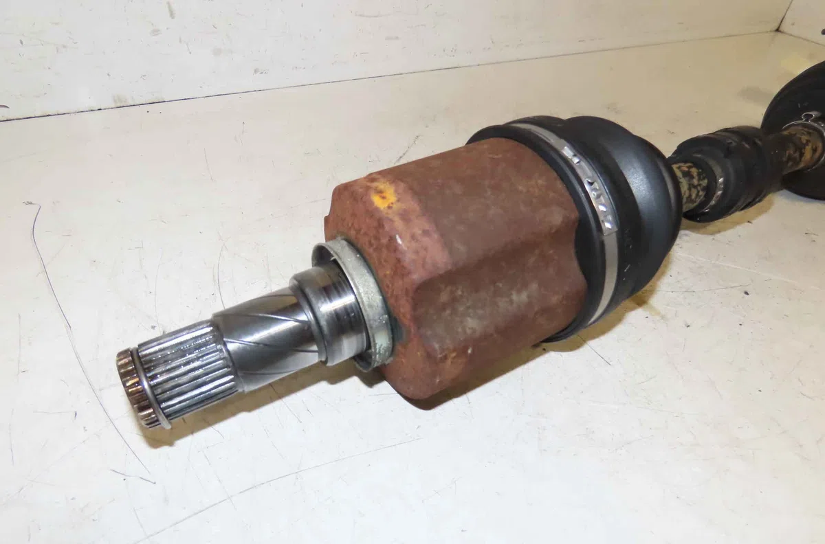 Transmission avant gauche NISSAN X-TRAIL III occasion