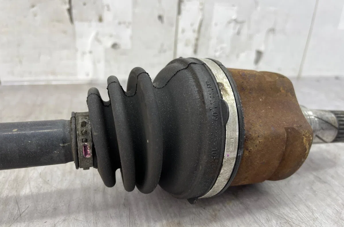 Transmission avant gauche OPEL CORSA D PHASE 2 occasion