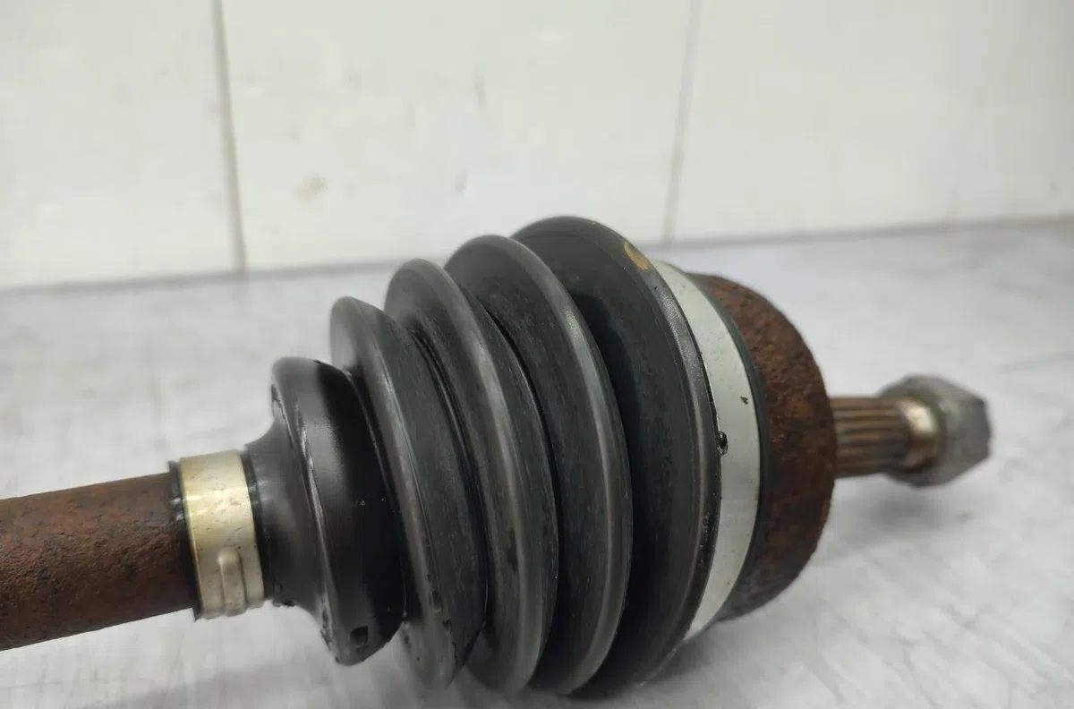 Transmission avant gauche PEUGEOT 207 PHASE 1 occasion