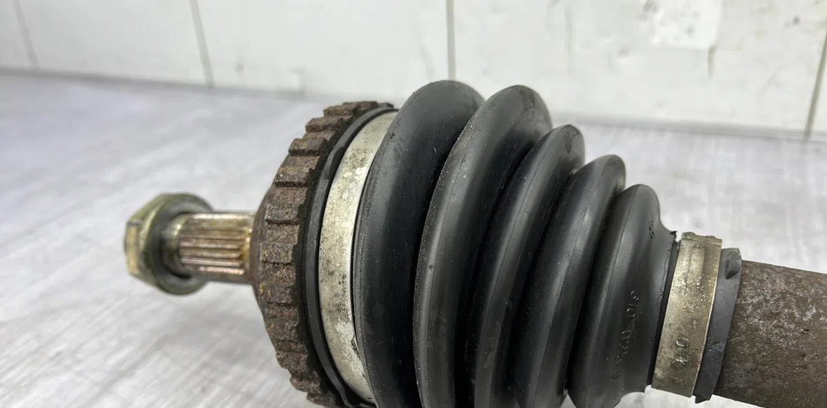 Transmission avant gauche PEUGEOT 406 PHASE 1 occasion