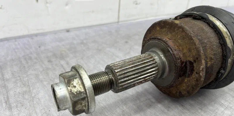 Transmission avant gauche SUZUKI SWIFT 3 occasion