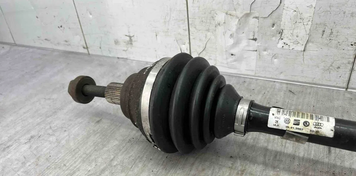 Transmission avant gauche VOLKSWAGEN GOLF 5 occasion