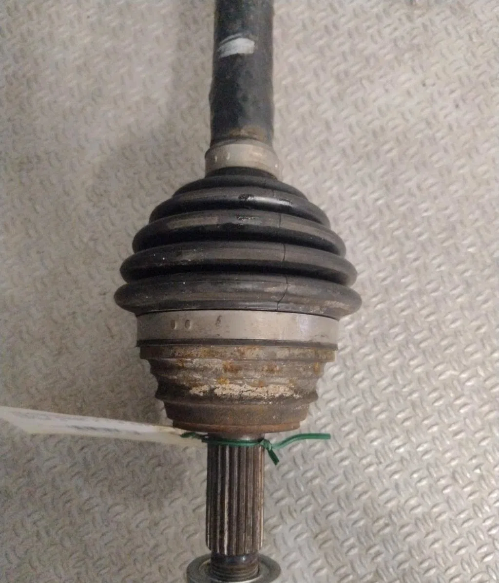 Transmission avant gauche VOLKSWAGEN POLO 3 PHASE 2 occasion