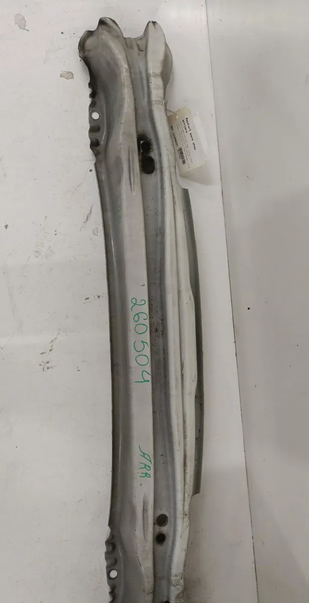 Traverse ar Volvo V40 3-5 portes (525) D2 (2012-2016) occasion