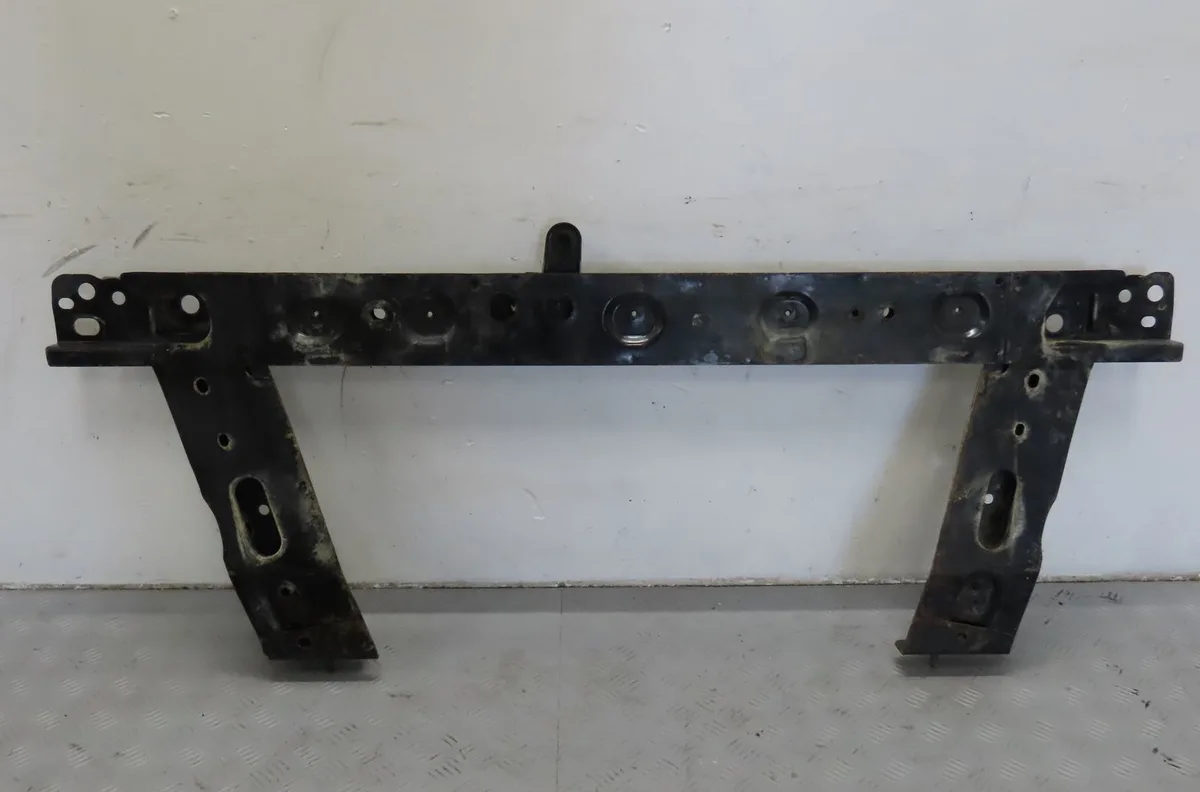 Traverse supérieure armature avant Renault CLIO III (BR0-1, CR0-1) 1.5 dci (c-br0g, c-br1g) (2005-2012) 5 portes occasio