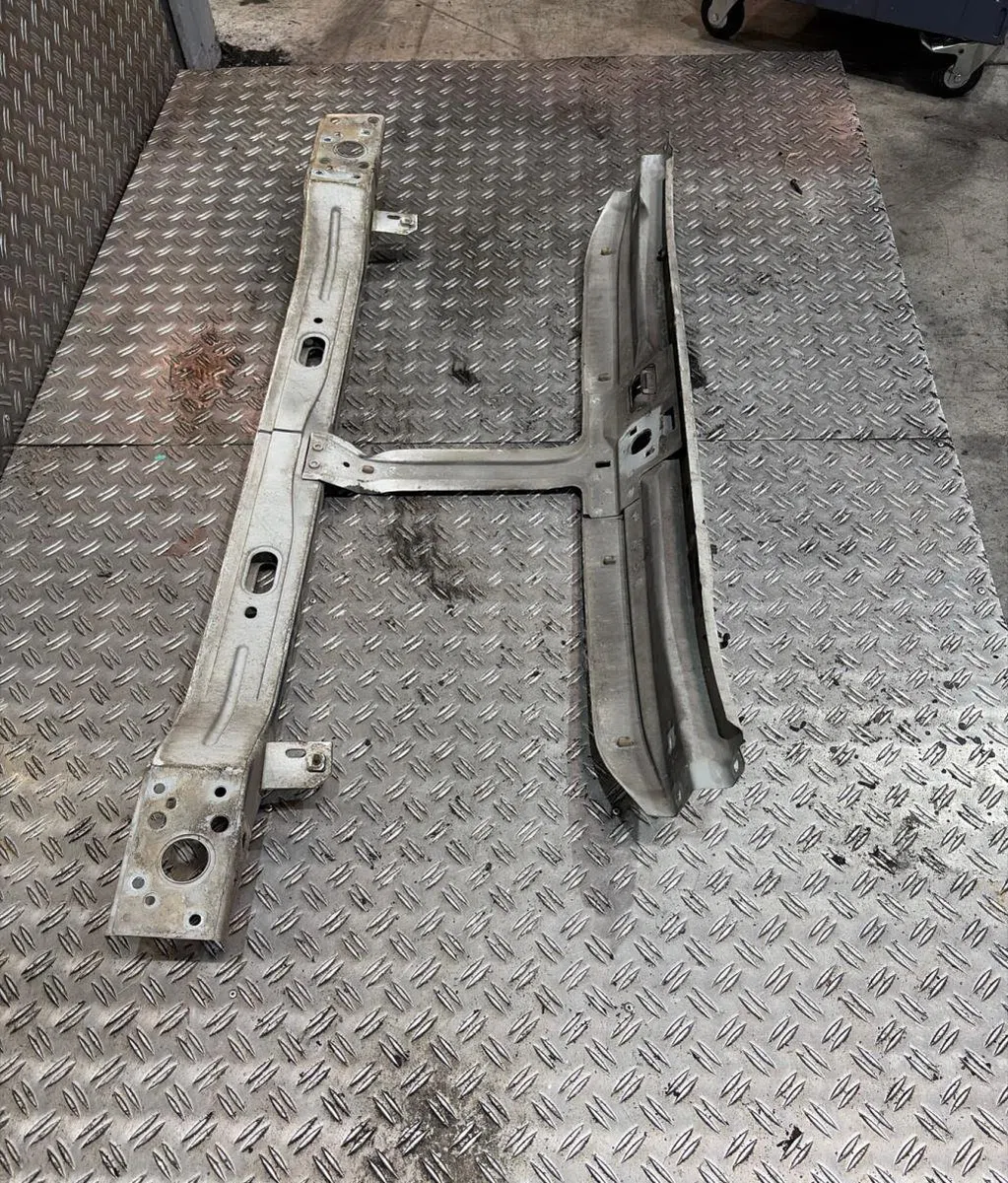 Traverse supérieure armature avant RENAULT MASTER 2 PHASE 1 occasion