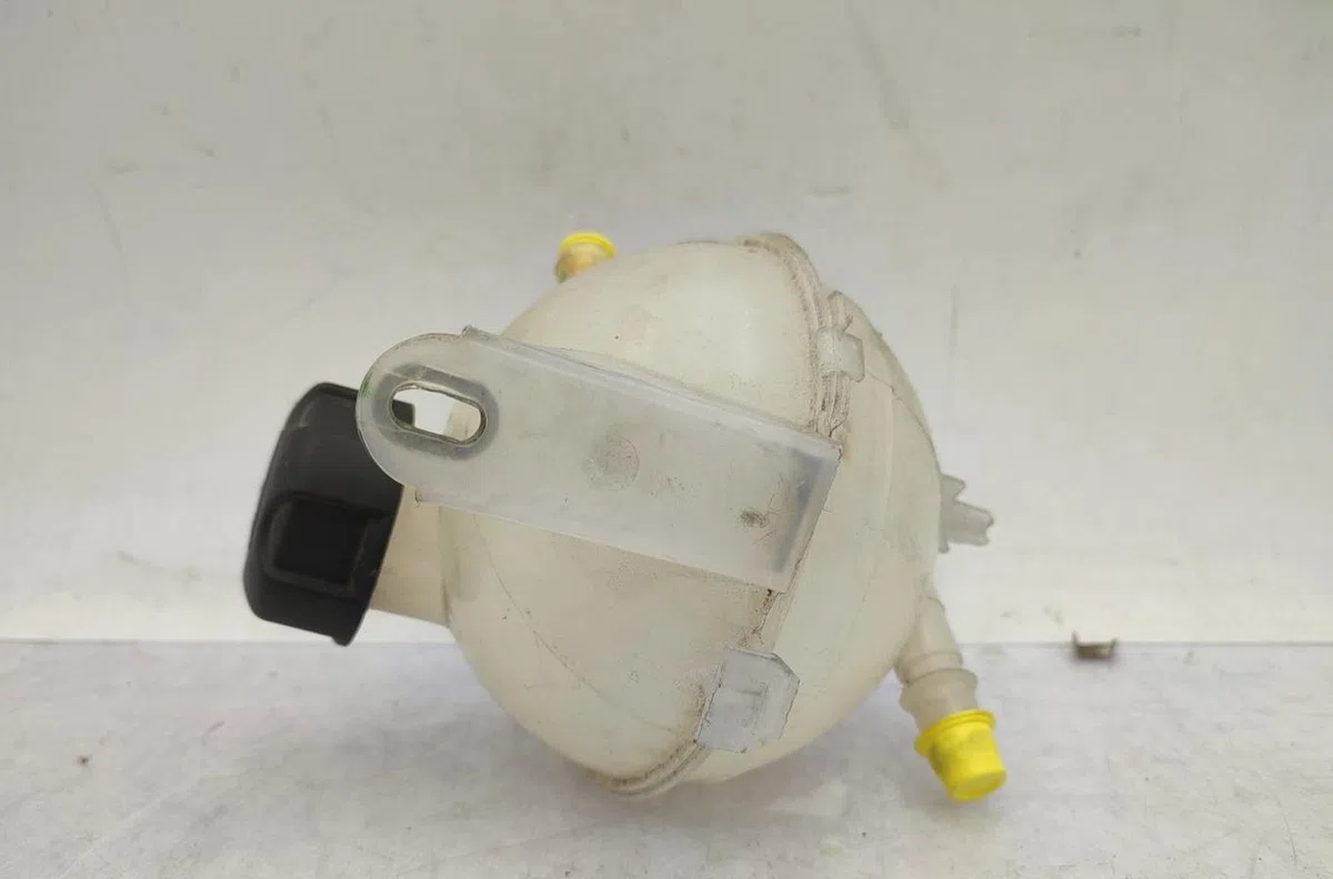 Vase expansion PEUGEOT 108 occasion