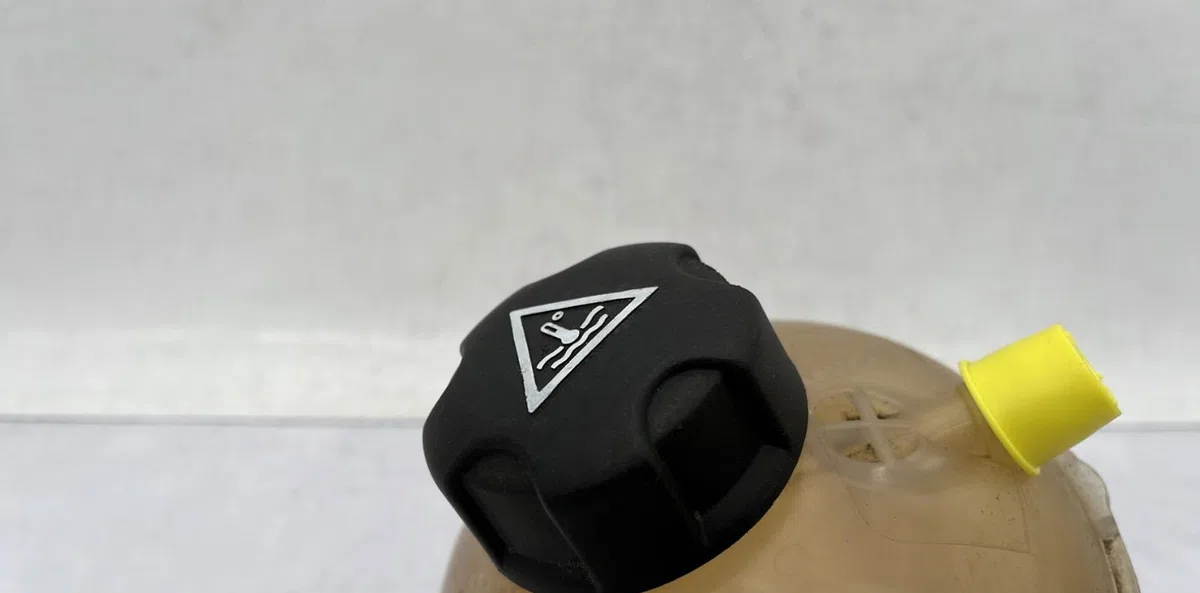 Vase expansion PEUGEOT 3008 2 PHASE 2 occasion