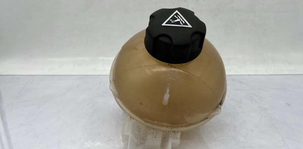 Vase expansion PEUGEOT 3008 2 PHASE 2 occasion