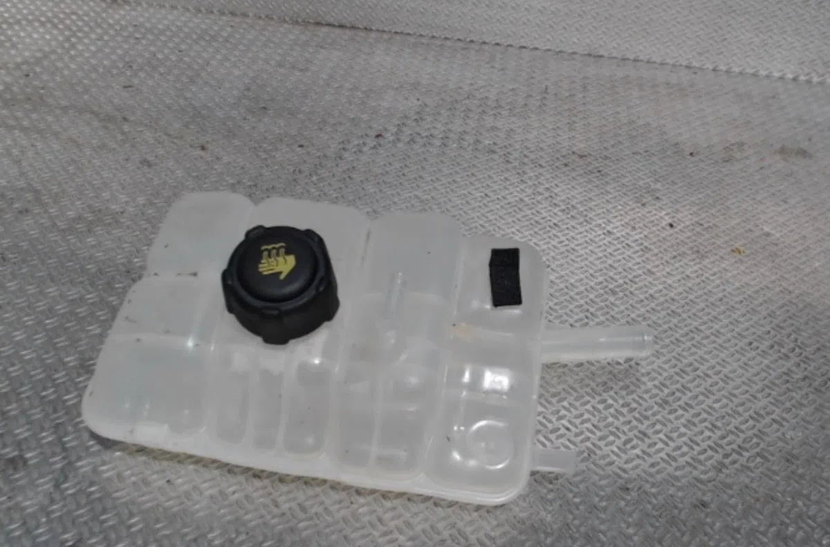 Vase expansion RENAULT GRAND SCENIC 4  0 occasion