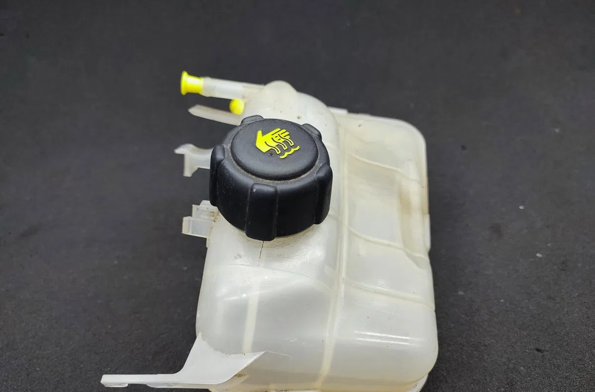 Vase expansion RENAULT MEGANE 3 PHASE 1 BREAK occasion
