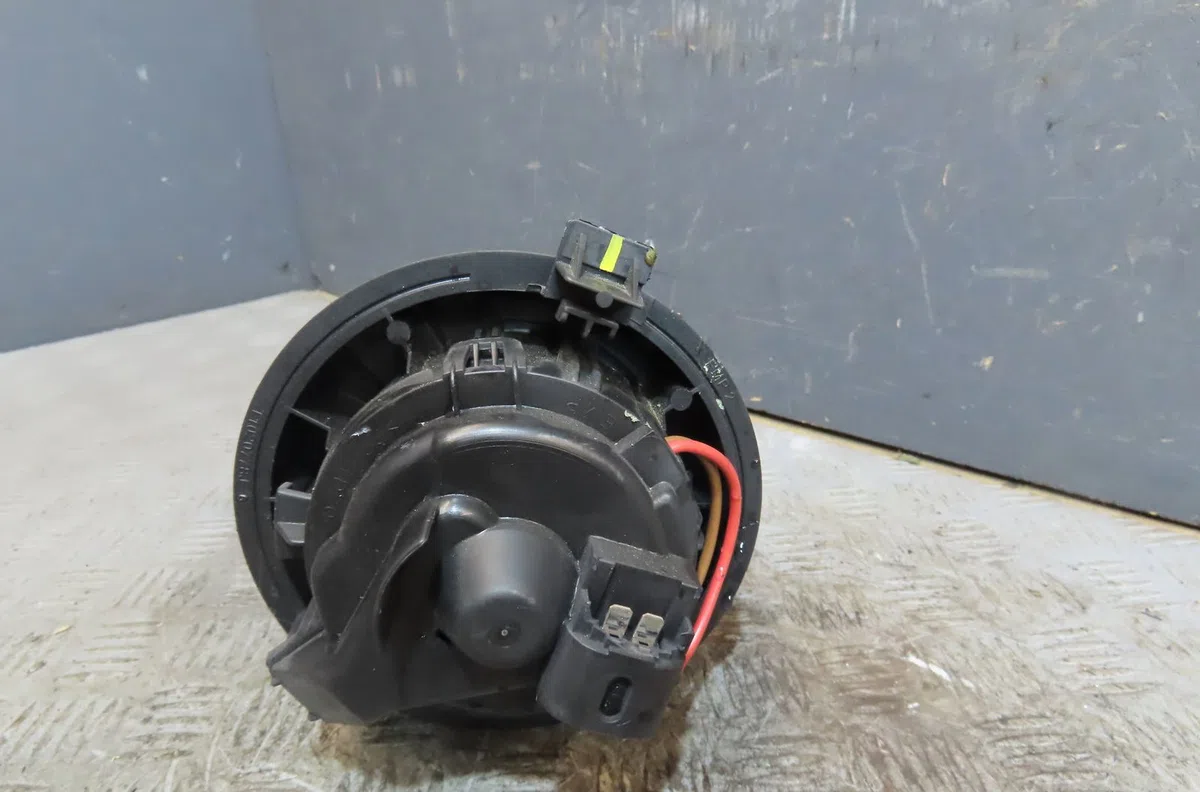Ventilateur de chauffage Dacia LOGAN MCV II Tce 90 (k8m1) (2013) occasion