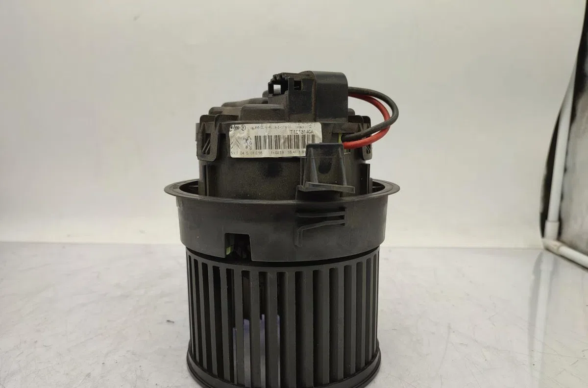 Ventilateur de chauffage PEUGEOT 208 1 PHASE 2 occasion