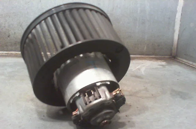 Ventilateur de chauffage RENAULT CLIO II Phase 1 03-1998--06-2001 occasion