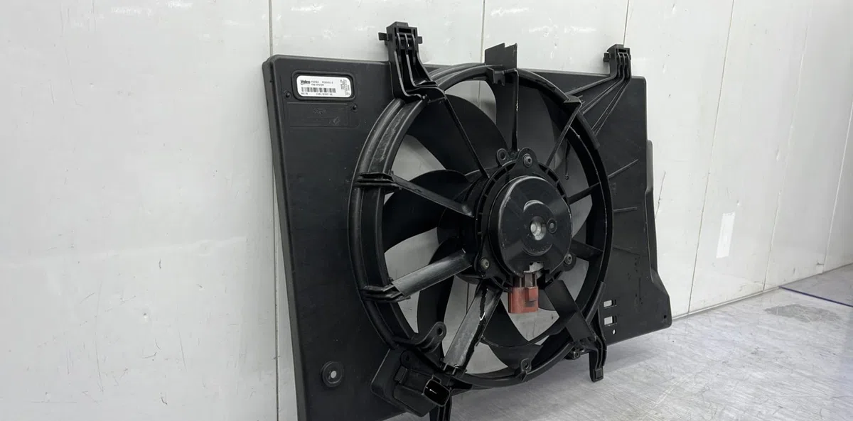 Ventilateur de refroidissement FORD FIESTA 6 PHASE 2 occasion