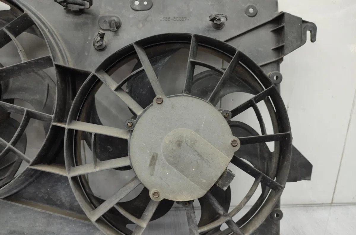 Ventilateur de refroidissement FORD MONDEO 1 PHASE 2 occasion