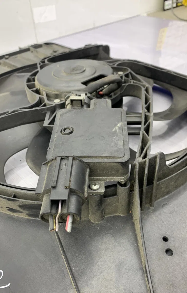 Ventilateur de refroidissement FORD MONDEO 3 PHASE 1 occasion