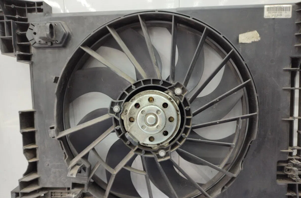 Ventilateur de refroidissement RENAULT SCENIC 2 PHASE 2 occasion