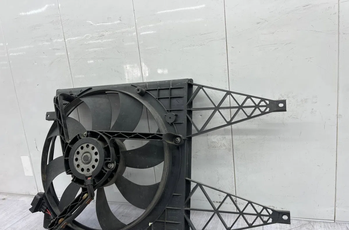 Ventilateur de refroidissement SKODA FABIA 2 PHASE 1 occasion