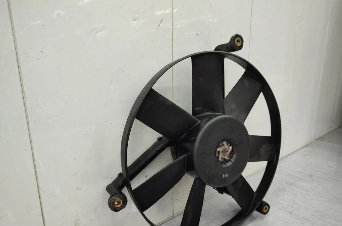 Ventilateur de refroidissement VOLKSWAGEN POLO 3 PHASE 1 occasion