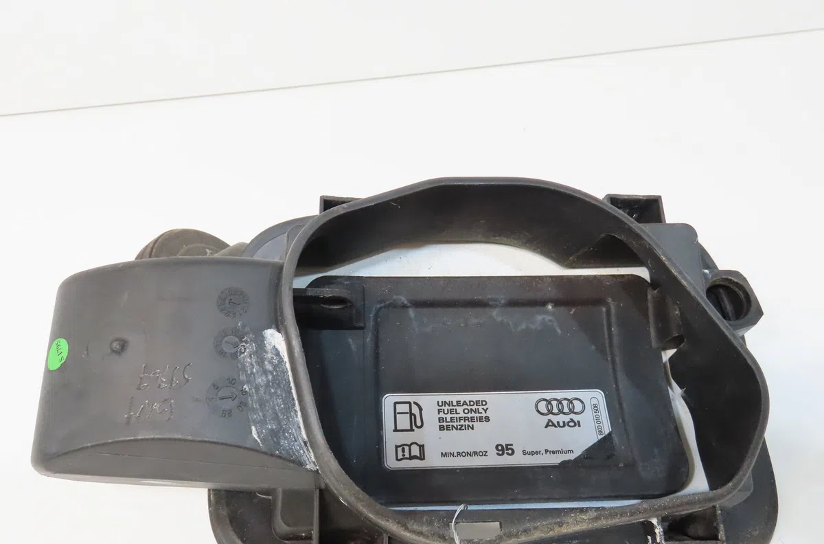 Volet de trappe carburant Audi A4 B8 (8K2) 2.0 tfsi (2008-2015) occasion