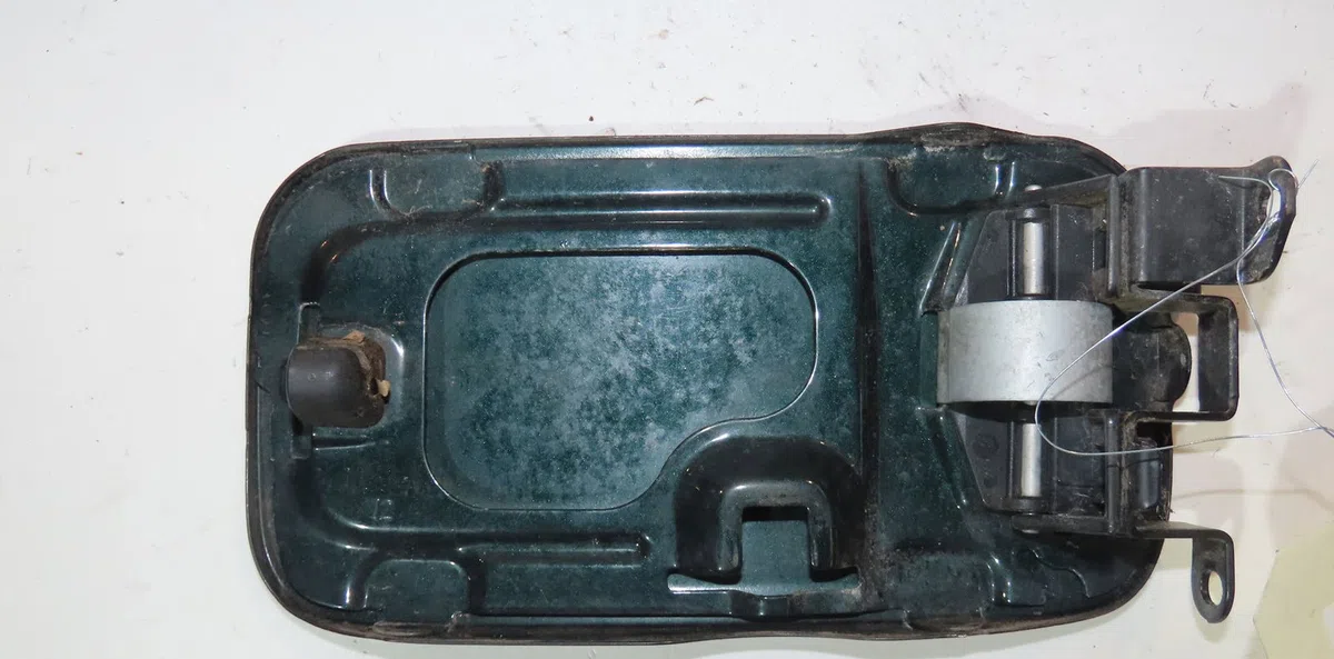 Volet de trappe carburant Bmw 5 Touring (E39) 525 d (2000-2004) occasion