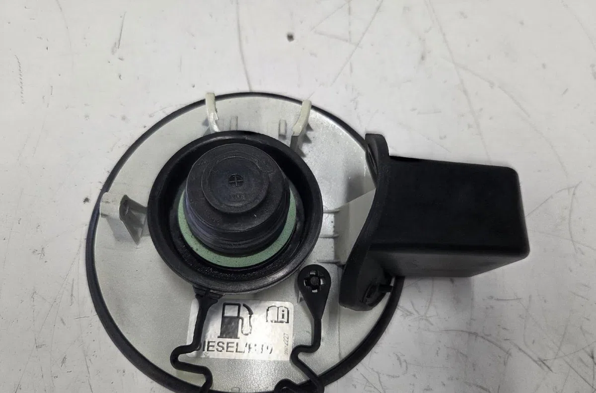 Volet de trappe carburant CHEVROLET CAPTIVA PHASE 2 occasion