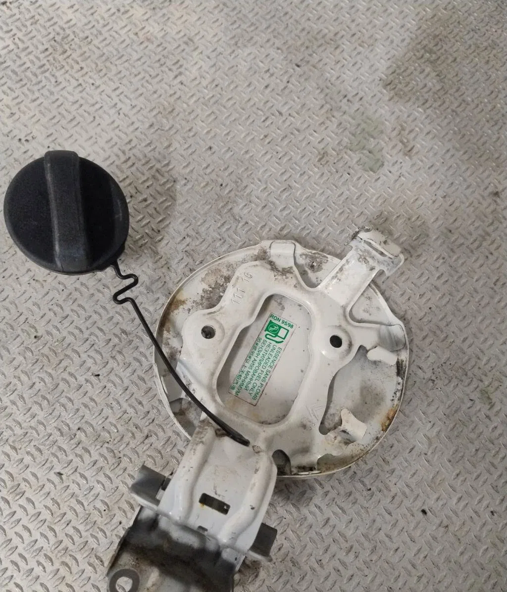 Volet de trappe carburant PEUGEOT 108  108 occasion