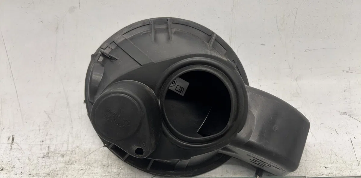 Volet de trappe carburant PEUGEOT 2008 1 PHASE 2 occasion