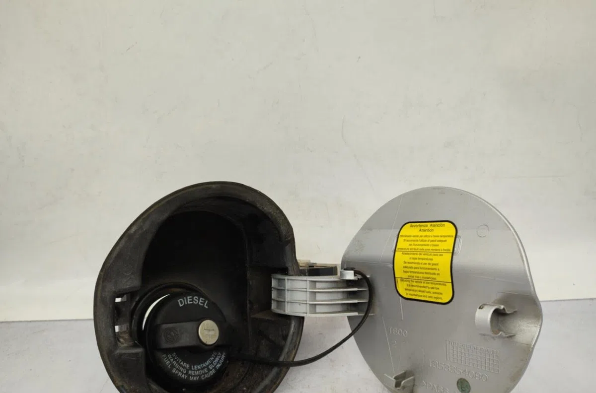 Volet de trappe carburant PEUGEOT BIPPER occasion