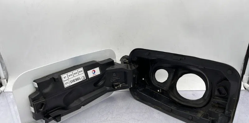 Volet de trappe carburant PEUGEOT PARTNER 3 PHASE 1 occasion