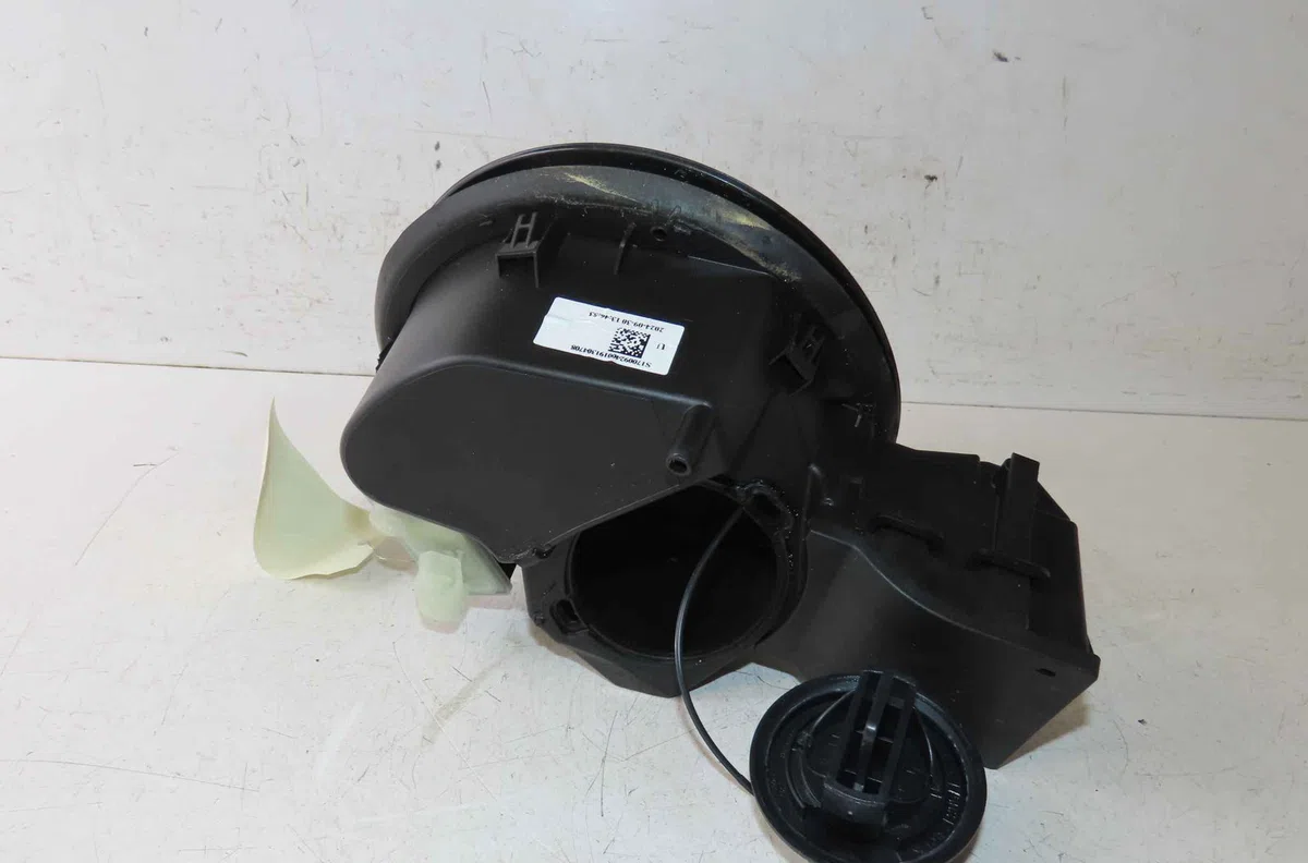 Volet de trappe carburant RENAULT CLIO V occasion