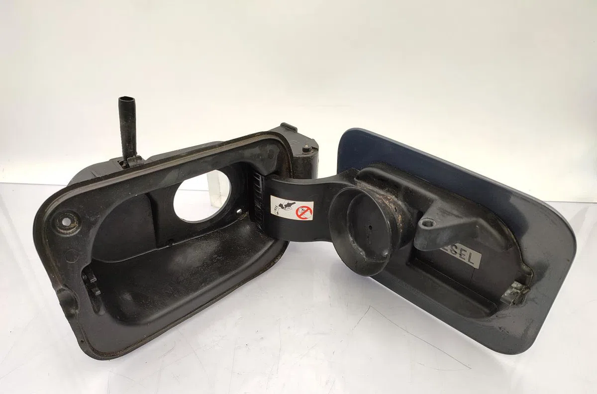 Volet de trappe carburant RENAULT MEGANE 2 PHASE 2 occasion