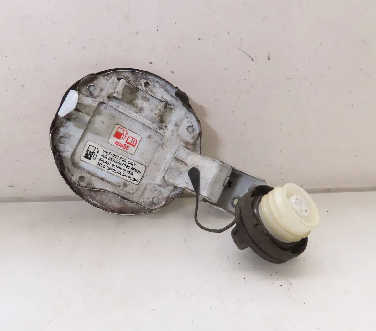 Volet de trappe carburant SUZUKI SWIFT occasion
